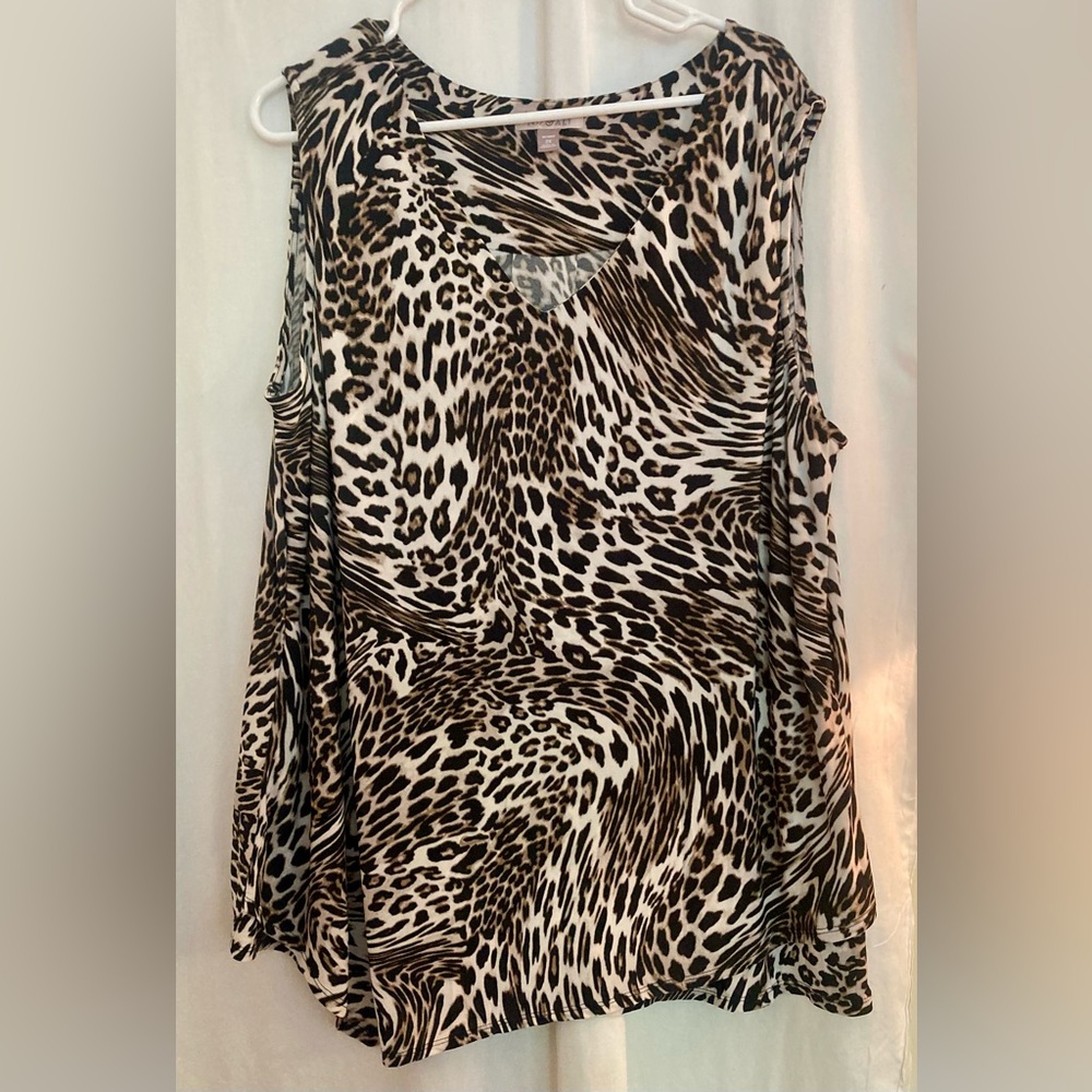 Roz & Ali Animal Print Sleeveless Tank Top in Cream and Brown